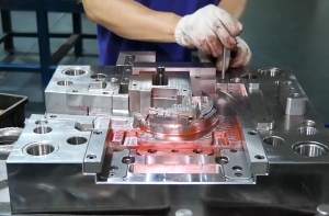injection mold 35 injection mold 35